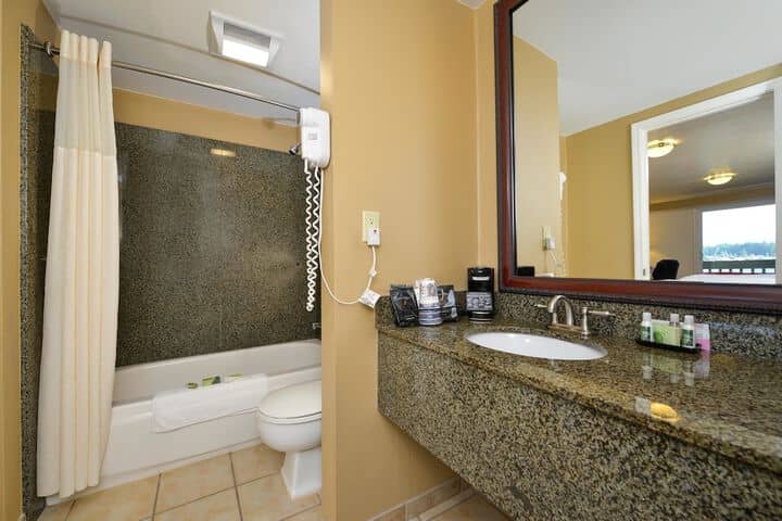 Room 5 of 20